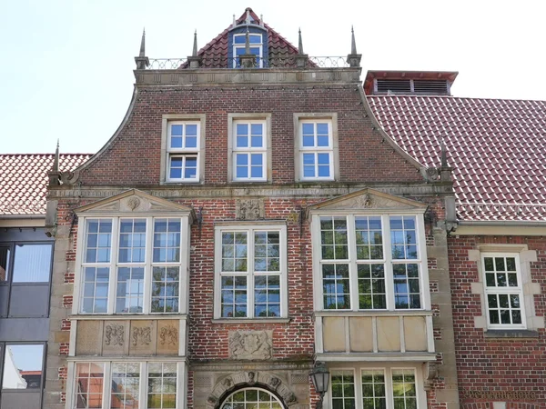 Bild 1: Rathaus der Stadt Jever
